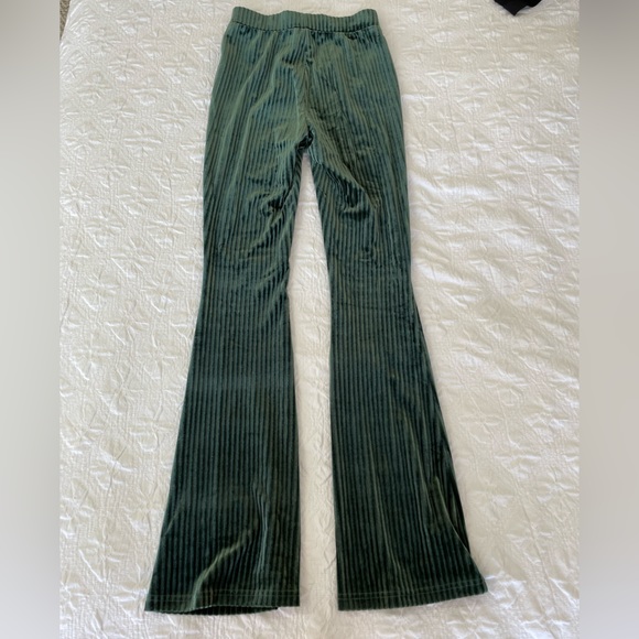 Dark green velvet stretchy pants. - Picture 5 of 6